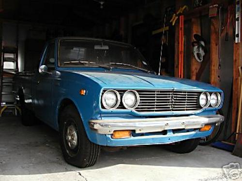 Photo Image Gallery & Touchup Paint: Toyota Truck in Medium Blue   (857)  YEARS: 1975-1977
