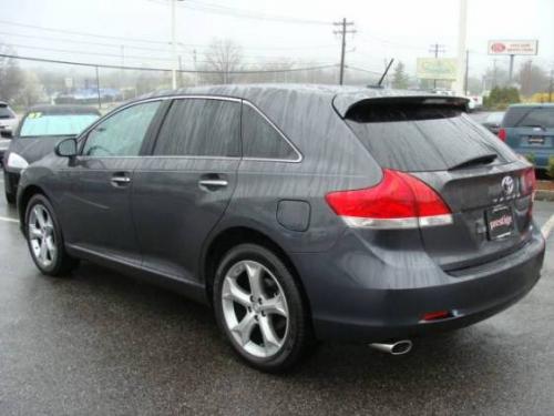 Photo Image Gallery & Touchup Paint: Toyota Venza in Magnetic Gray Metallic  (1G3)  YEARS: 2009-2013