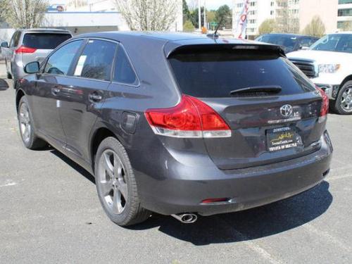 Photo Image Gallery & Touchup Paint: Toyota Venza in Magnetic Gray Metallic  (1G3)  YEARS: 2009-2013