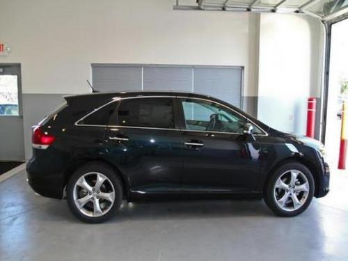 Photo Image Gallery & Touchup Paint: Toyota Venza in Cosmic Gray Mica  (1H2)  YEARS: 2013-2013