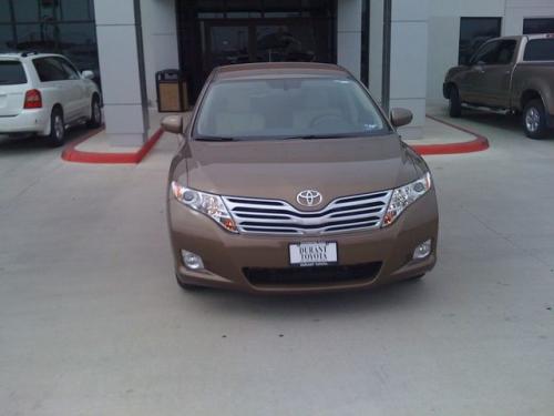 Photo Image Gallery & Touchup Paint: Toyota Venza in Golden Umber Mica  (4U2)  YEARS: 2009-2013