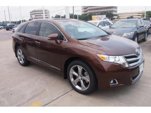 Photo Image Gallery & Touchup Paint: Toyota Venza in Sunset Bronze Mica  (4U3)  YEARS: 2009-2013