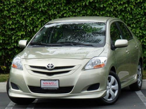 Photo Image Gallery & Touchup Paint: Toyota Yaris in Olive Mist Metallic  (6U4)  YEARS: 2007-2008