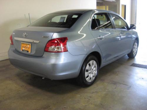 Photo Image Gallery & Touchup Paint: Toyota Yaris in Zephyr Blue Metallic  (8N0)  YEARS: 2009-2010