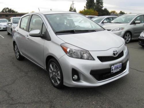 Photo Image Gallery & Touchup Paint: Toyota Yaris in Classic Silver Metallic  (1F7)  YEARS: 2012-2013