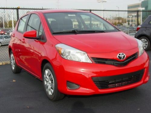 Photo Image Gallery & Touchup Paint: Toyota Yaris in Absolutely Red   (3P0)  YEARS: 2012-2013