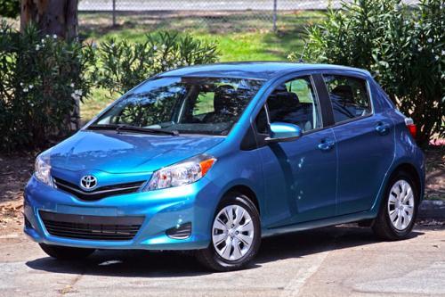 Photo Image Gallery & Touchup Paint: Toyota Yaris in Lagoon Blue Mica  (788)  YEARS: 2012-2013