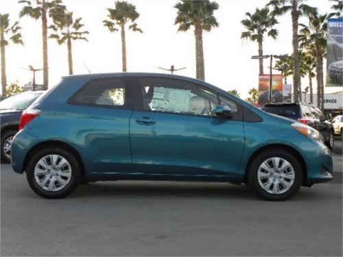 Photo Image Gallery & Touchup Paint: Toyota Yaris in Lagoon Blue Mica  (788)  YEARS: 2012-2013