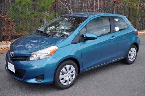 Photo Image Gallery & Touchup Paint: Toyota Yaris in Lagoon Blue Mica  (788)  YEARS: 2012-2013