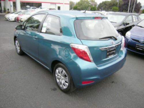 Photo Image Gallery & Touchup Paint: Toyota Yaris in Lagoon Blue Mica  (788)  YEARS: 2012-2013