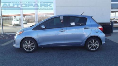Photo Image Gallery & Touchup Paint: Toyota Yaris in Wave Line Pearl  (8S7)  YEARS: 2012-2013