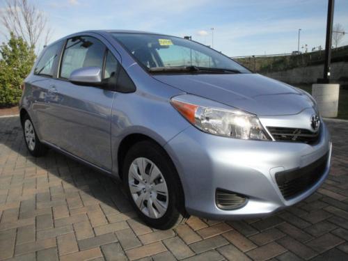 Photo Image Gallery & Touchup Paint: Toyota Yaris in Wave Line Pearl  (8S7)  YEARS: 2012-2013