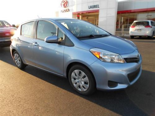Photo Image Gallery & Touchup Paint: Toyota Yaris in Wave Line Pearl  (8S7)  YEARS: 2012-2013