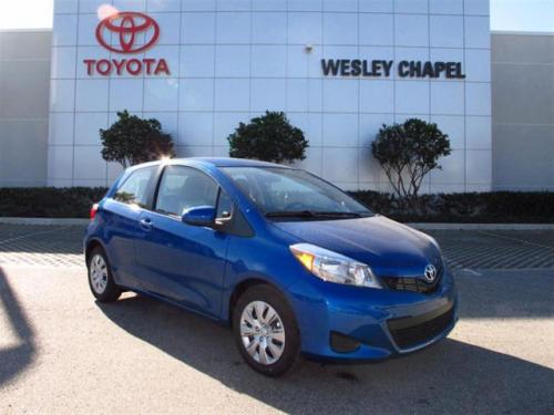 Photo Image Gallery & Touchup Paint: Toyota Yaris in Blazing Blue Pearl  (8T0)  YEARS: 2012-2013
